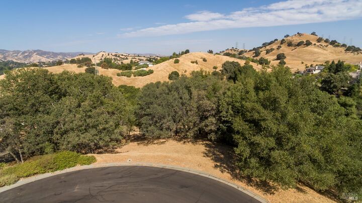 Property Photo: 2030 Pinecrest Court CA 95688