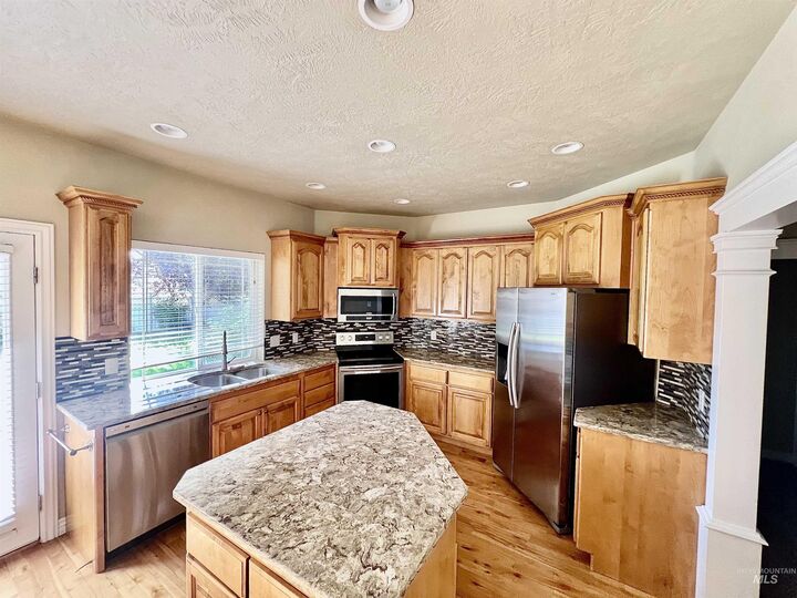 Property Photo:  1442 Stonecrest Court  ID 83301 