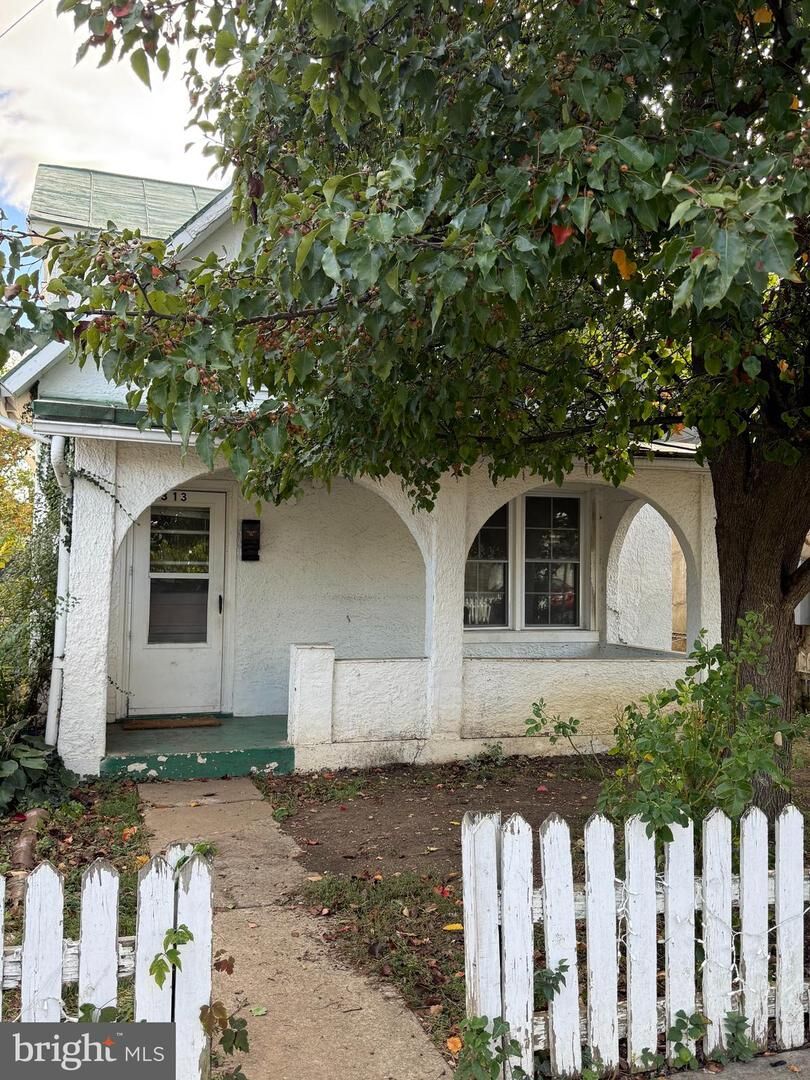 Property Photo:  313 Virginia Avenue  VA 22601