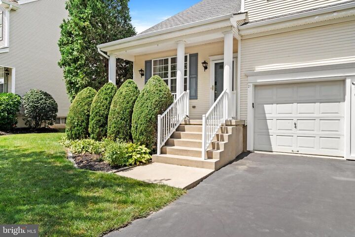 Property Photo:  21 Eldridge Drive  NJ 08691 