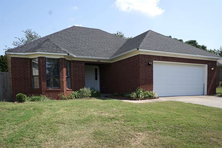 Property Photo:  1510 Arden Lane  AR 72034 