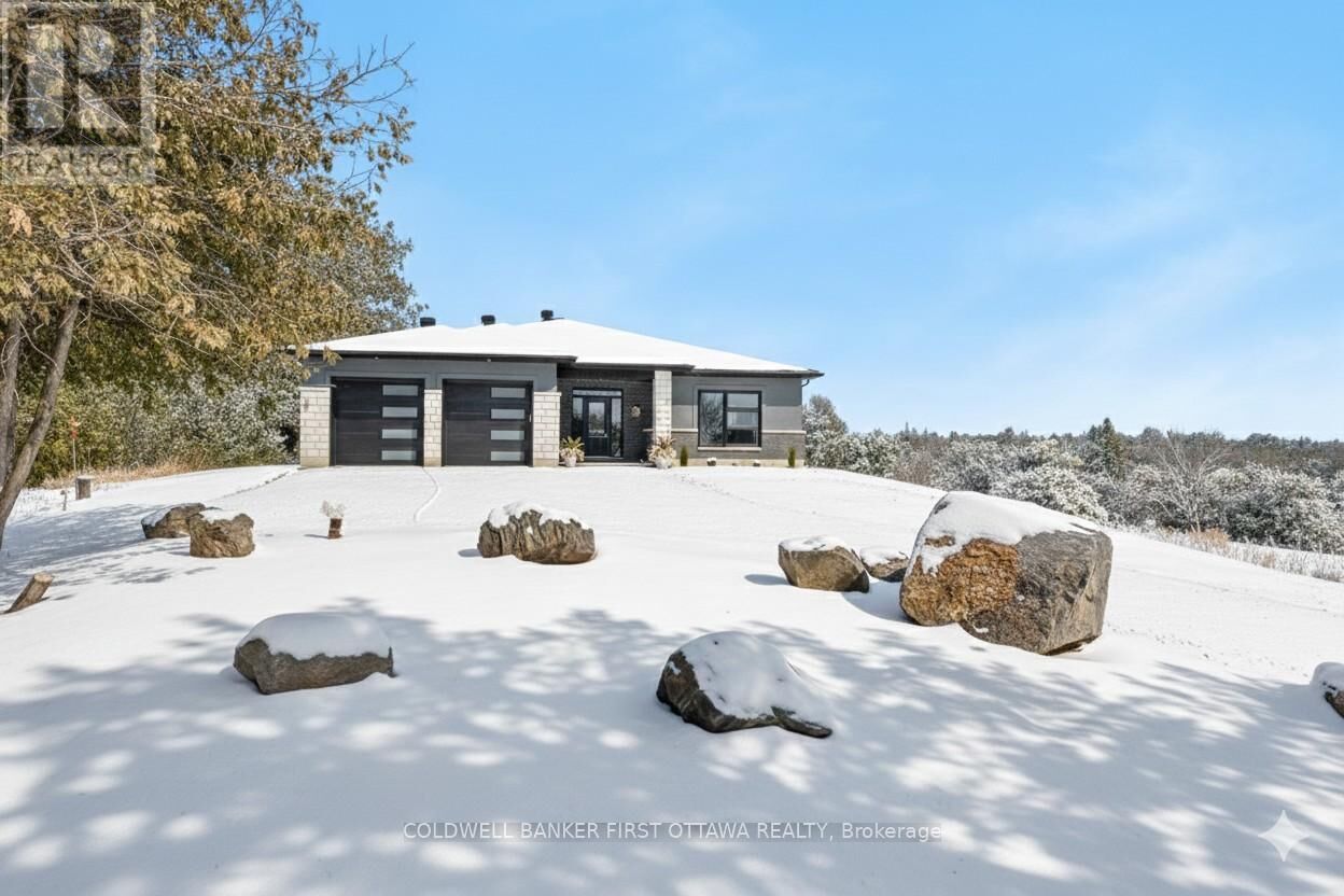 Property Photo:  456 Pine Grove Road  ON K0G 1K0 