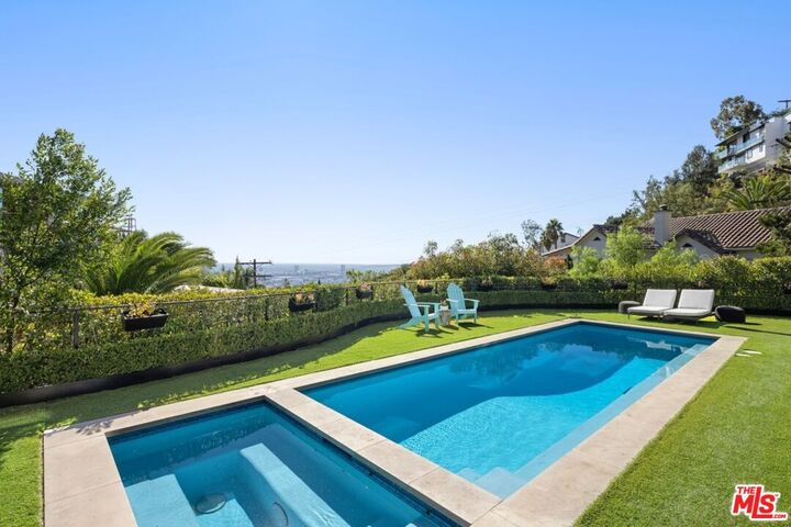 Property Photo: 1640 N Kings Rd CA 90069