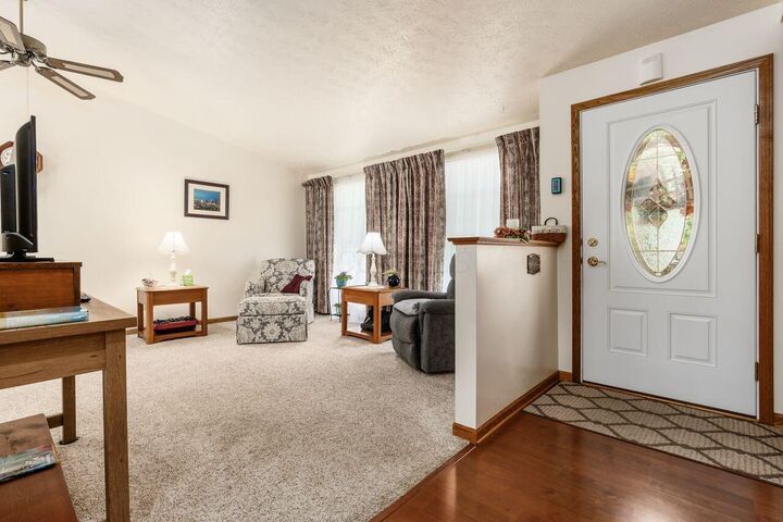 Property Photo:  1370 Crestview Street  OH 43068 
