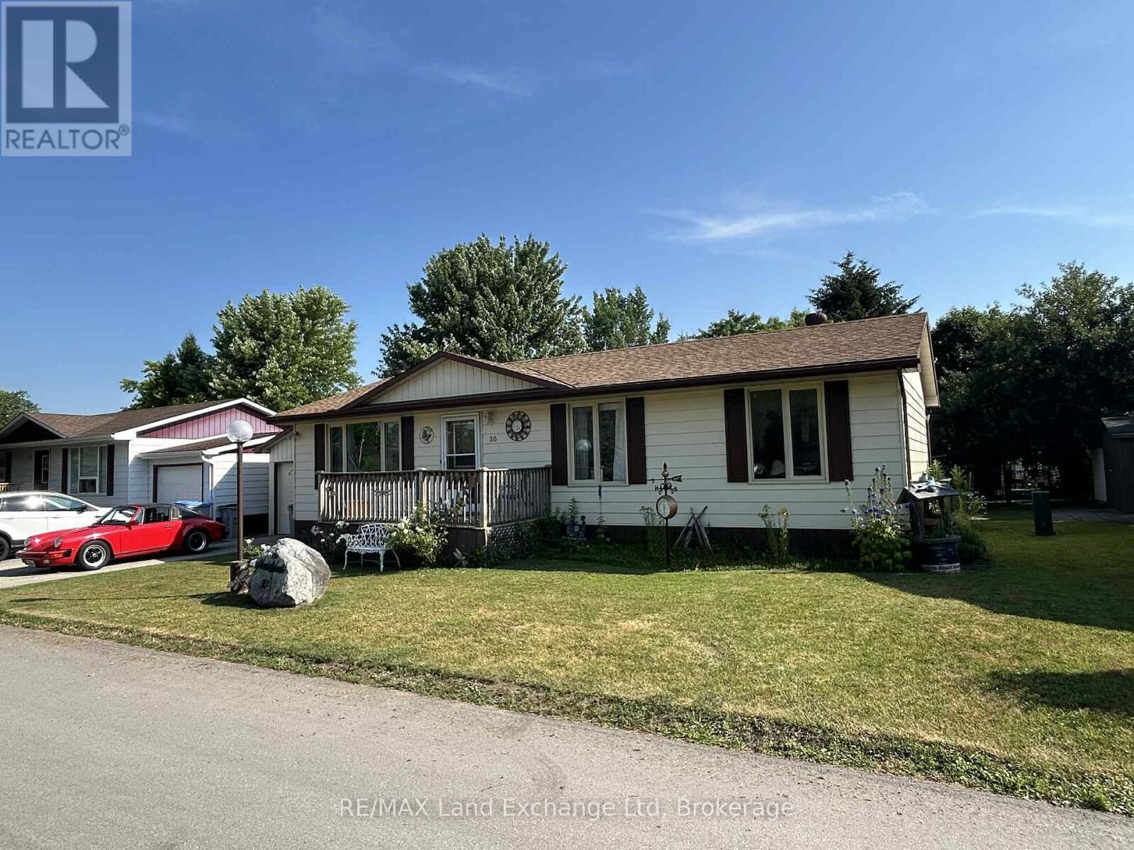 Property Photo:  39724 Amberley Road 30  ON N0G 2W0 