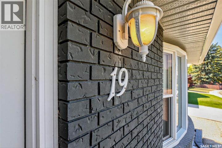 Property Photo:  19 Buttercup Crescent NW  SK S6J 1A3 