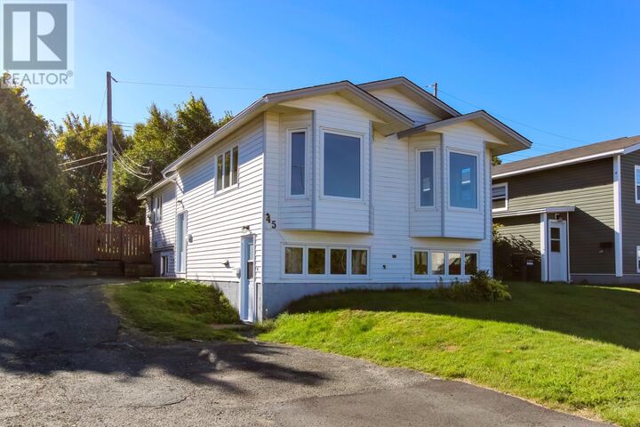Property Photo:  45 Neptune Road  NL A1B 5A2 