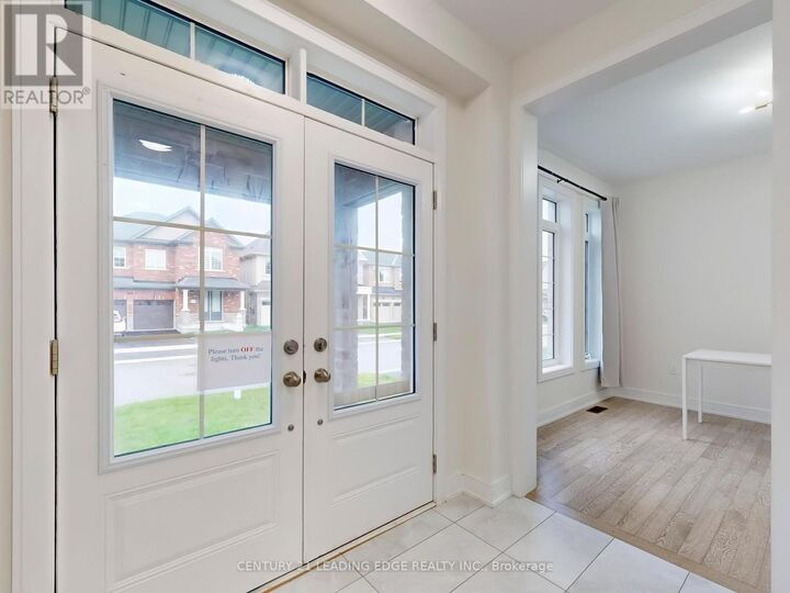 Property Photo:  143 Kenneth Rogers Crescent  ON L9S 0S1 