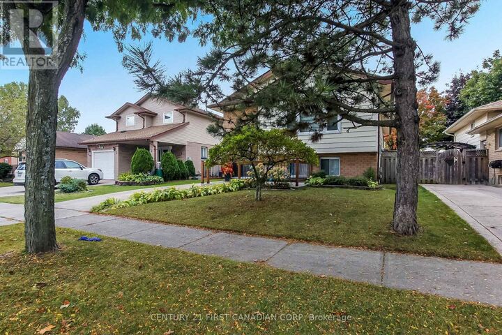 Property Photo:  164 Clara Crescent  ON N6E 3G8 