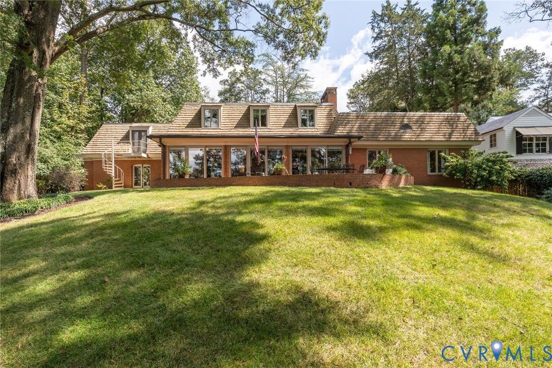 Property Photo:  6128 Saint Andrews Circle  VA 23226 