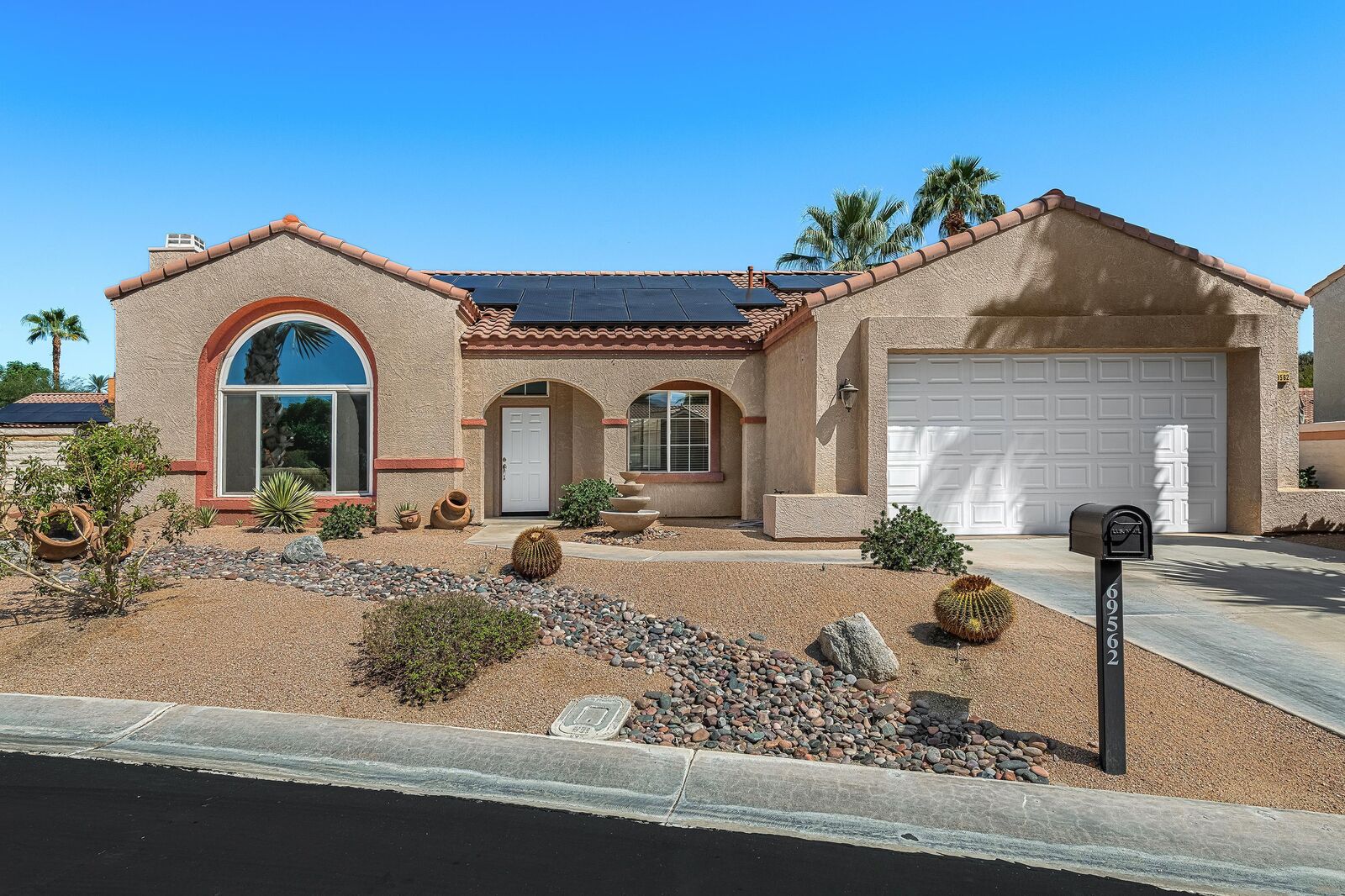 Property Photo: 69562 Aruba Court CA 92234