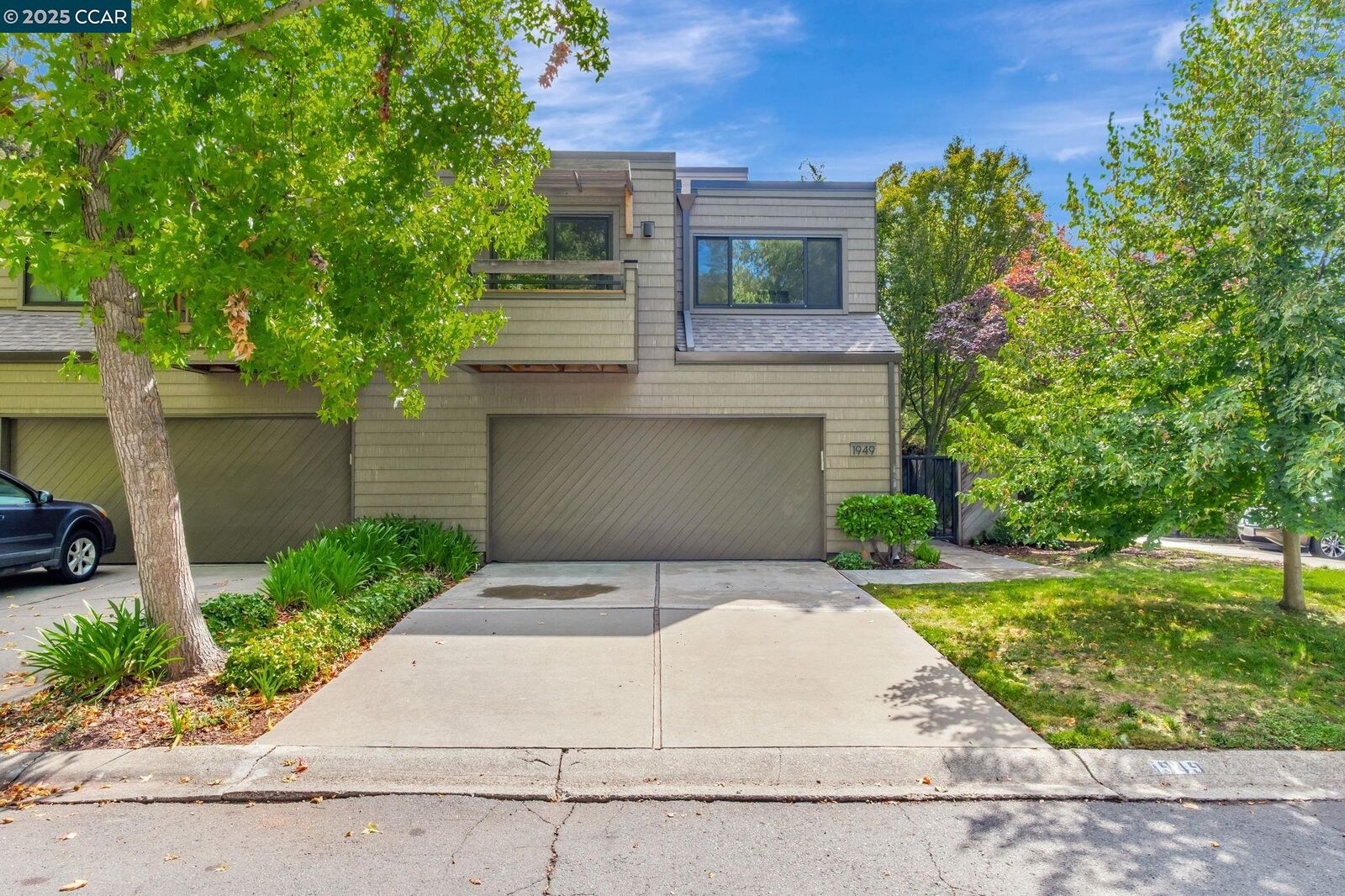 Property Photo:  1949 Highridge Ct  CA 94597 