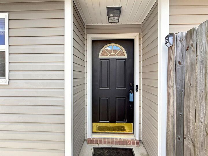 Property Photo:  312 Apple Drive  FL 32536 