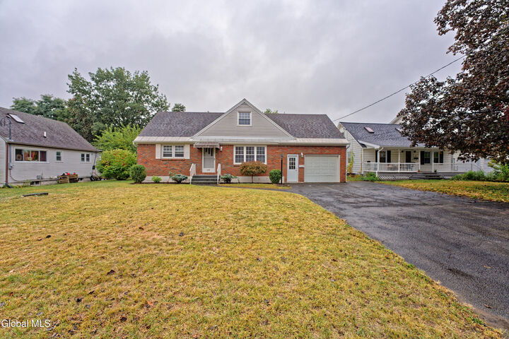 Property Photo:  219 Rotterdam Street  NY 12306 