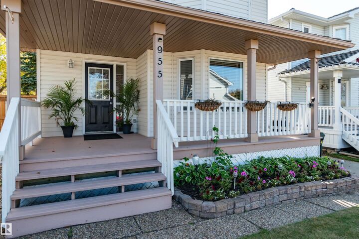 Property Photo:  955 Normandy Lane  AB T8A 5X6 