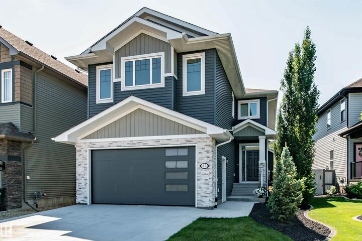 Property Photo:  17 Sunbury Place  AB T8H 0K3 