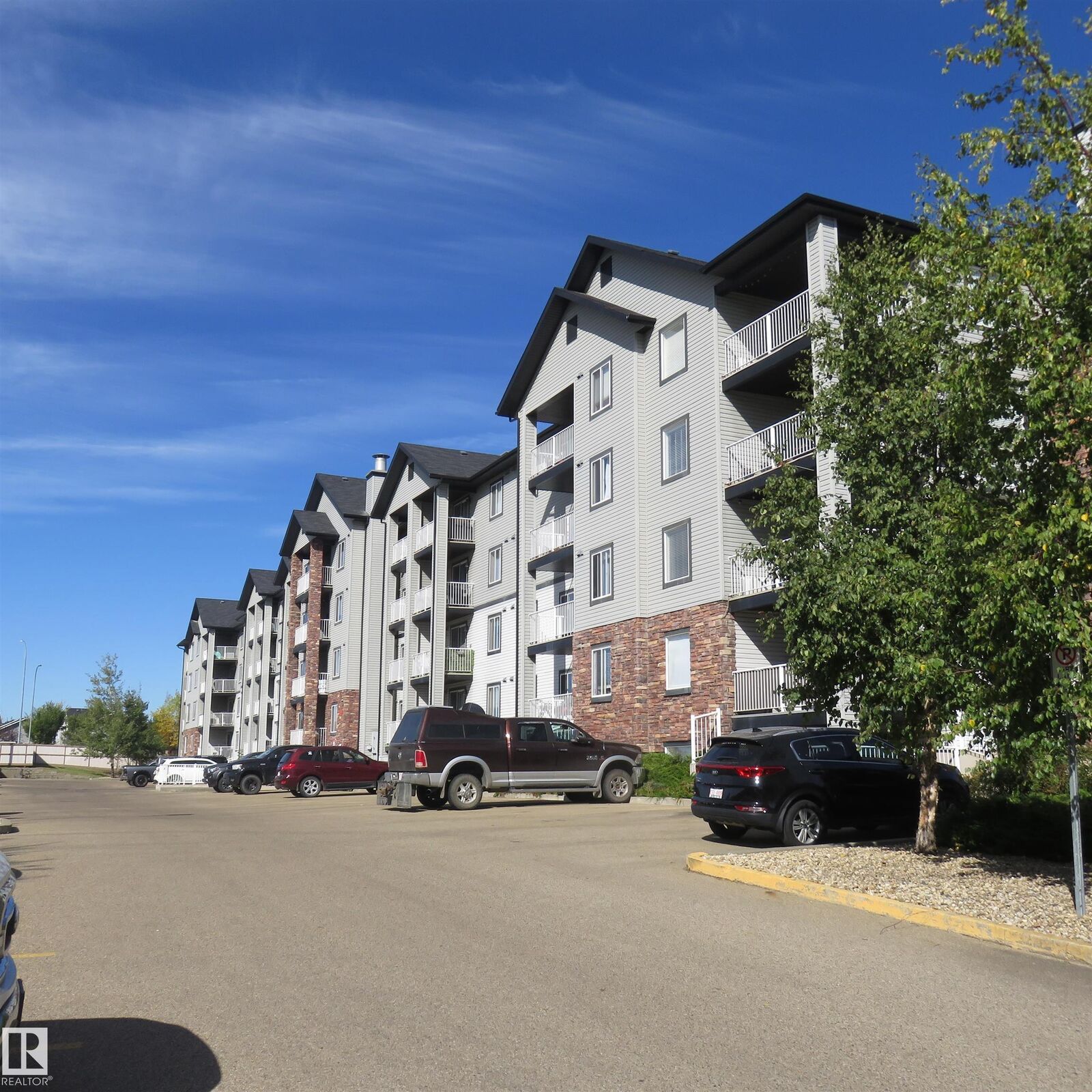 Property Photo:  40 Summerwood Boulevard 316  AB T8H 0C2 