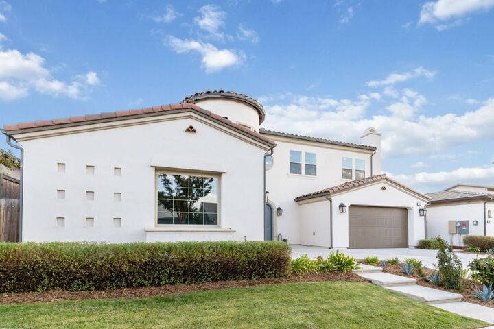 Property Photo: 850 Overstone Avenue CA 93636