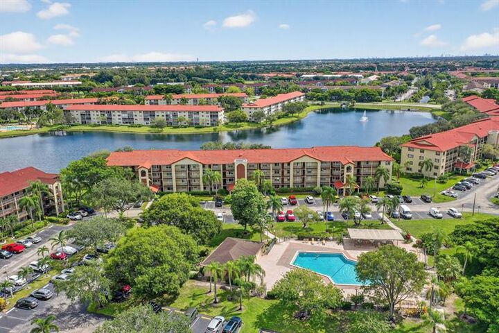Property Photo: 13055 SW 15th Ct 310S FL 33027