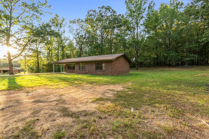 Property Photo: 4679 Lagrange Rd MS 39752