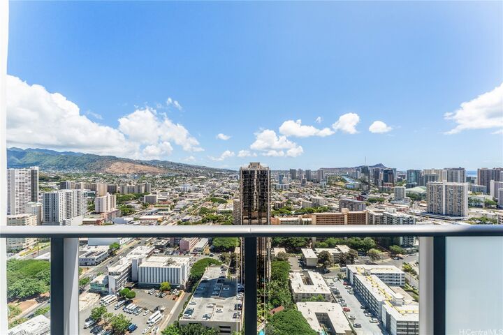 Property Photo:  1515 Liona Street 3703  HI 96814 