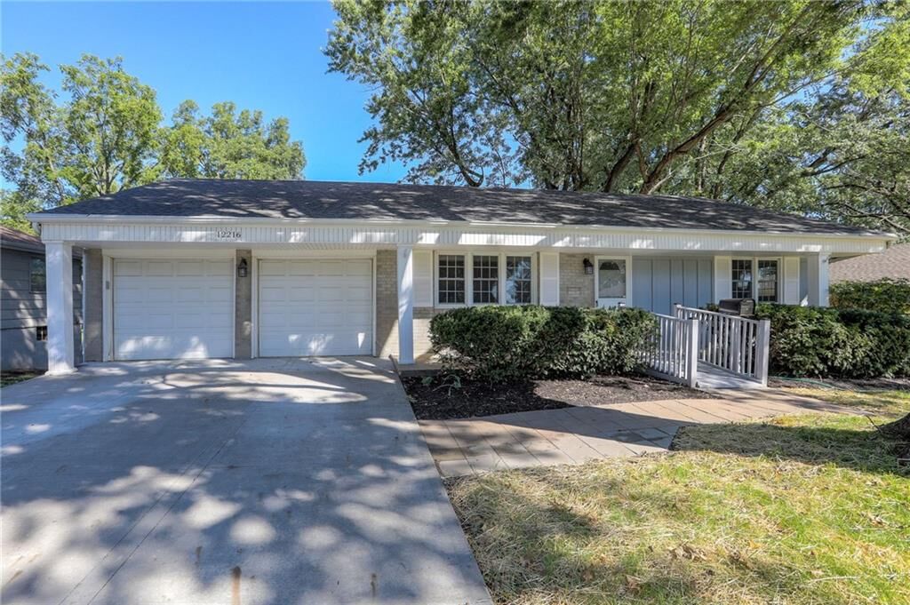 Property Photo:  12216 E 49th Terrace  MO 64055 