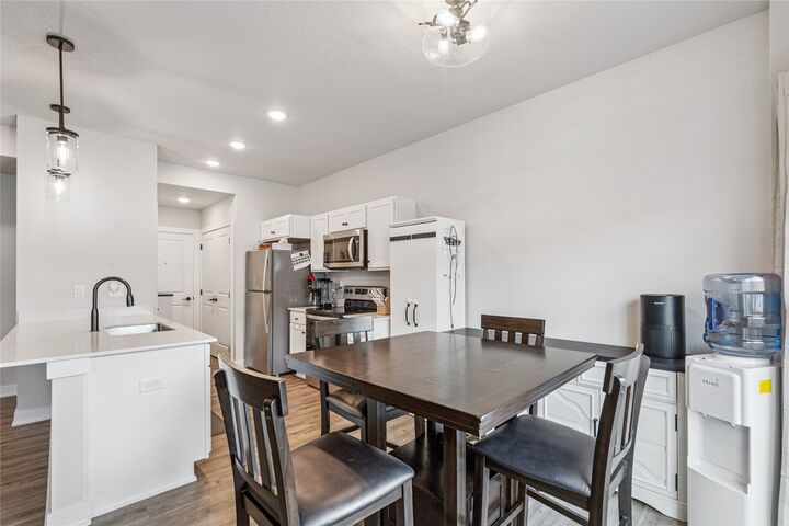 Property Photo:  6949 Holly Court  IA 50131 