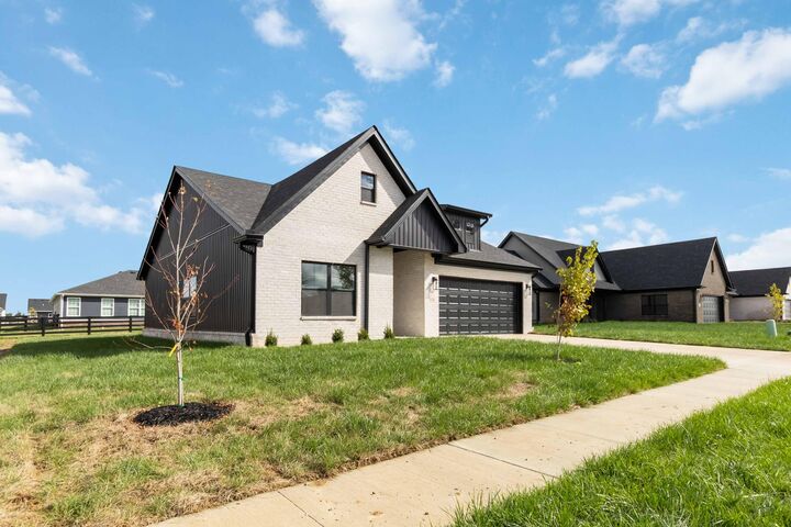Property Photo:  534 Chickasaw Drive  KY 40475 