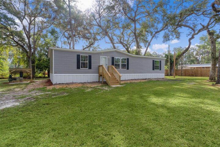 Property Photo:  11487 SW 42nd Terrace  FL 33597 