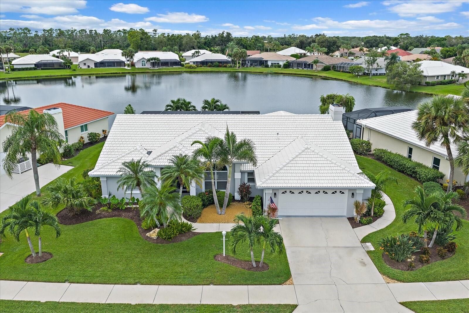 Property Photo:  1443 Gleneagles Drive  FL 34292 