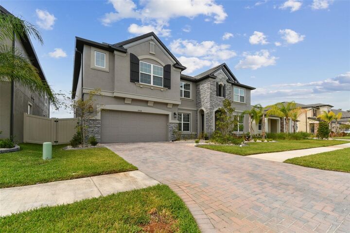 Property Photo:  19316 Eagle Creek Lane  FL 33647 