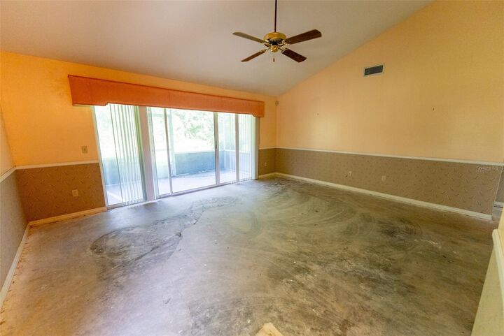 Property Photo:  2401 SW 20th Court  FL 34471 