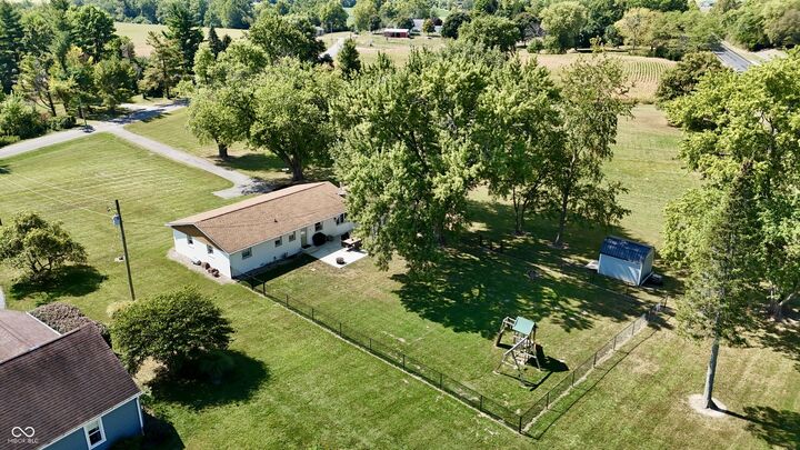 Property Photo:  602 E Hospital Road  IN 46131 