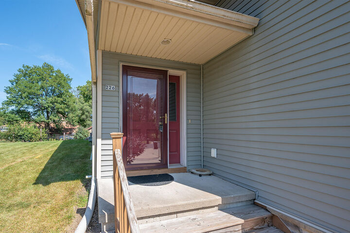 Property Photo:  226 S 2nd St  WI 53156 