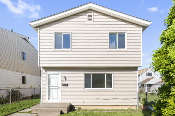 2419 N 6th St  Milwaukee WI 53212 photo