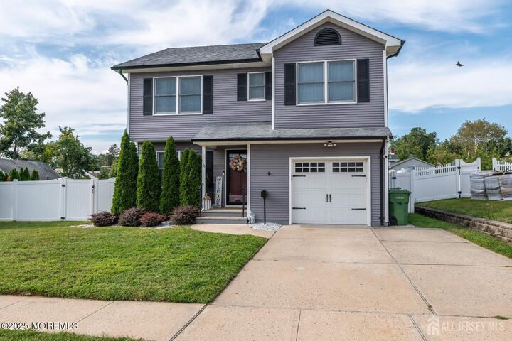 18 Grand Street  Sayreville NJ 08879 photo
