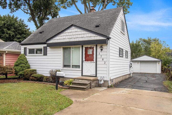 Property Photo:  1782 Gilman Street  MI 48135 