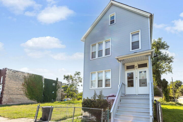 Property Photo:  6340 S Aberdeen Street  IL 60621 