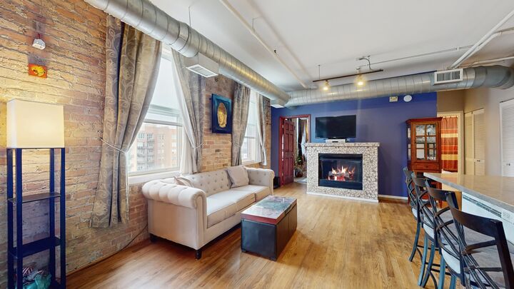 Property Photo:  420 S Clinton Avenue 704A  IL 60607 