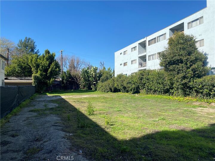 Property Photo:  4615 Fulton Avenue  CA 91423 