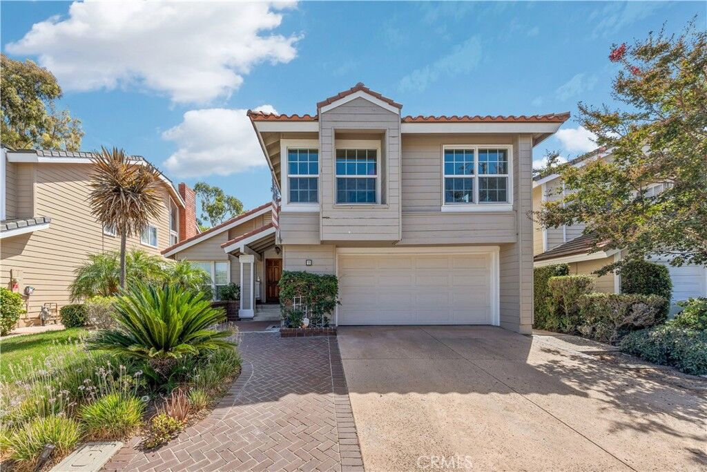 Property Photo:  11 Recodo  CA 92620 