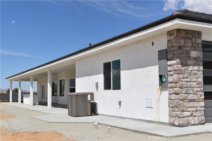 Property Photo: 16944 Pauhaska Road CA 92307