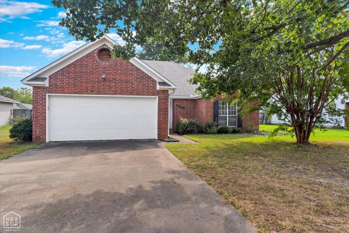 Property Photo: 2005 Sandbrook Drive AR 72404