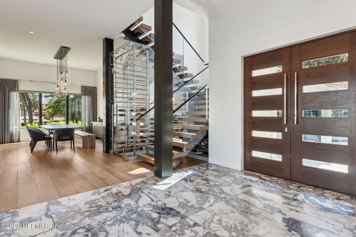 Property Photo:  116 Annapolis Lane  FL 32082 