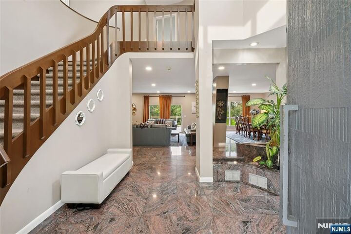 Property Photo:  8 Vanderbilt Drive  NJ 07039 