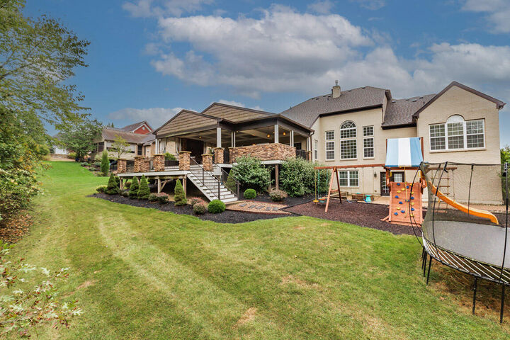 Property Photo:  542 Karlenia Court  KY 41017 