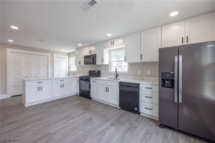 Property Photo: 1836 E 294th Street OH 44092