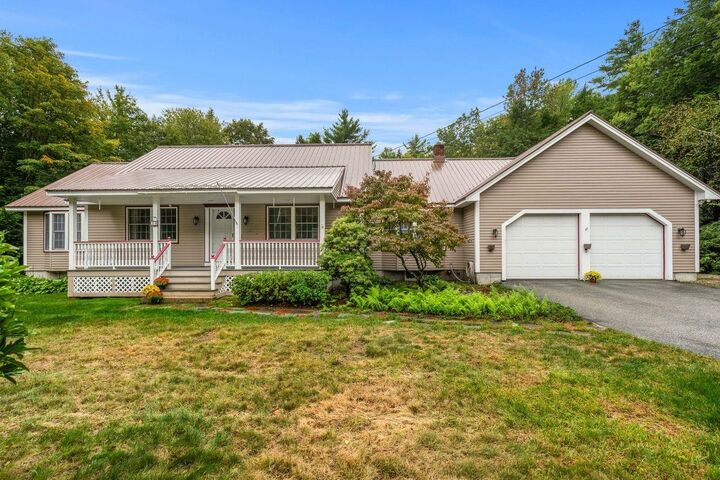 10 Park Place  Raymond NH 03077 photo