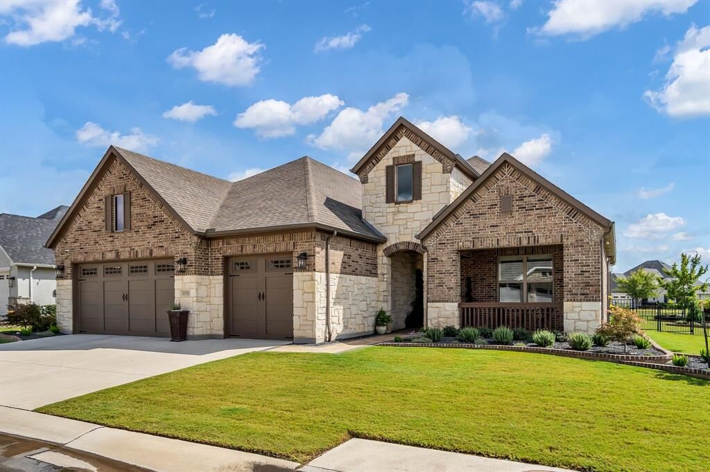 Property Photo: 12513 Blue Granite Drive TX 76207