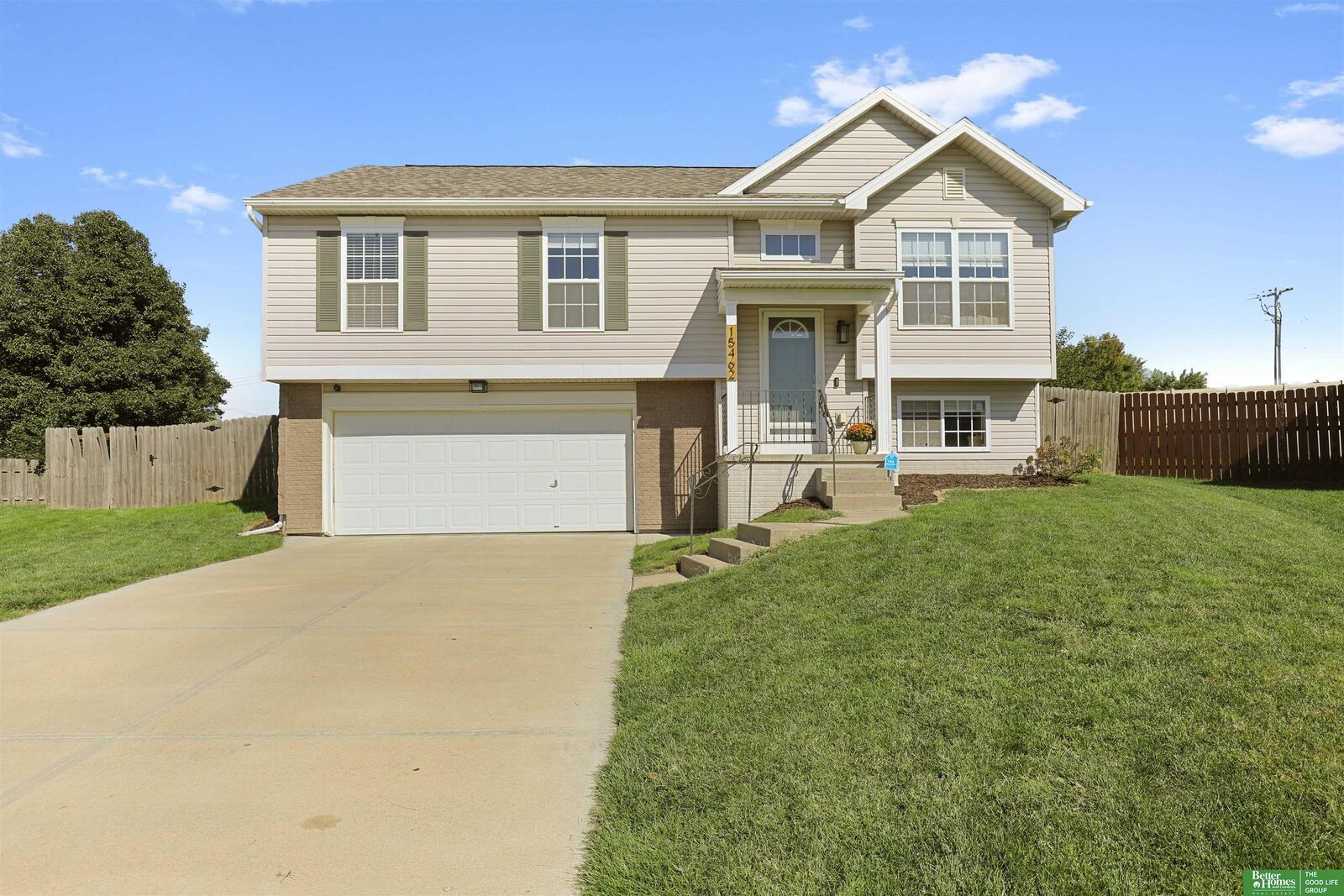Property Photo:  15462 Mormon Circle  NE 68007 